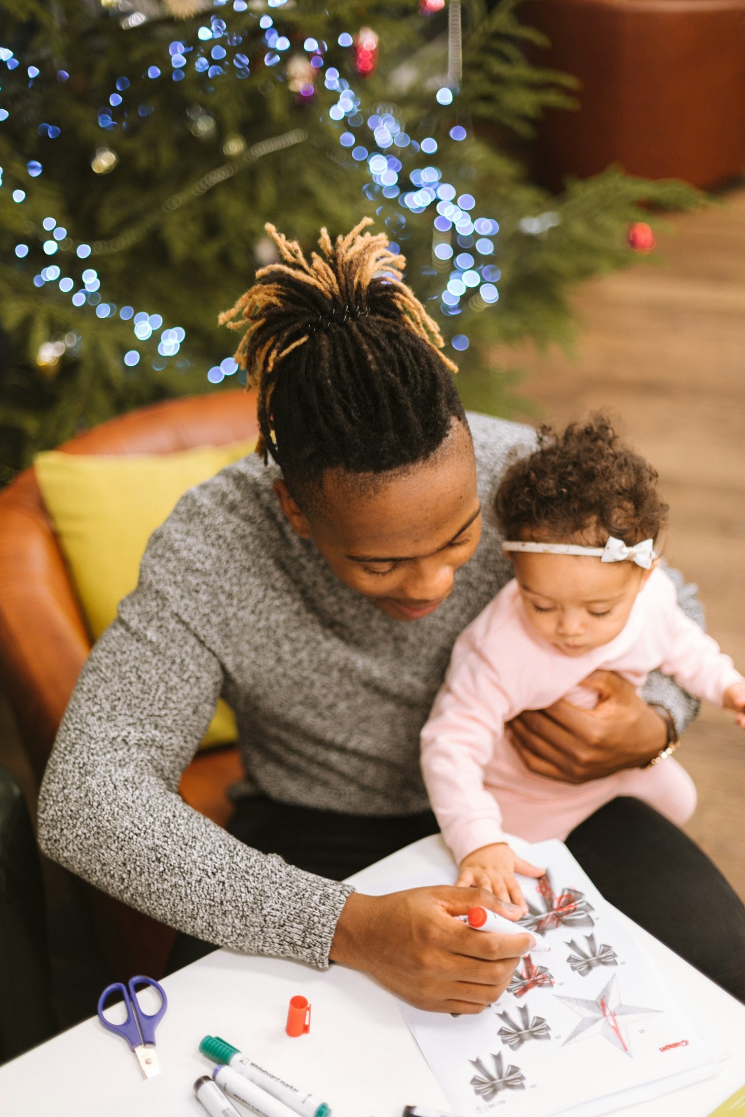 Twin Bonding Moments That Melt Every Parent’s Heart